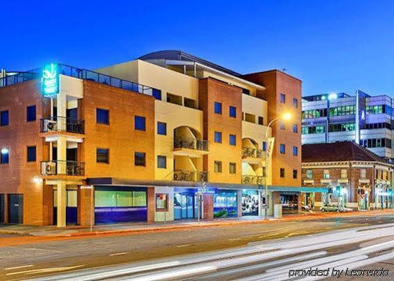 Boulevard On Beaumont Newcastle Exterior foto